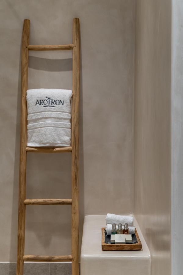 피르고스 Arotron Santorini B&B 외부 사진