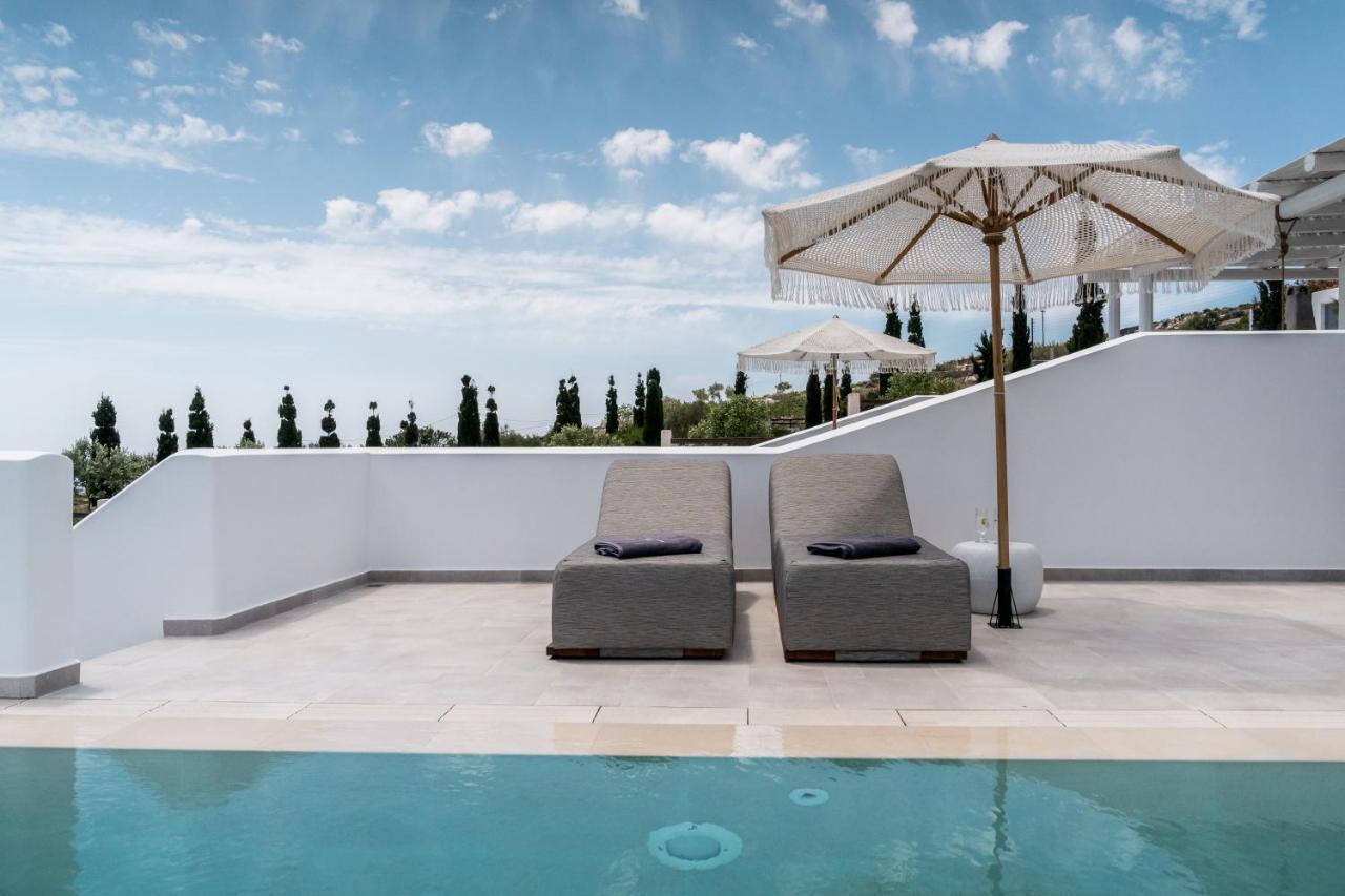 피르고스 Arotron Santorini B&B 외부 사진