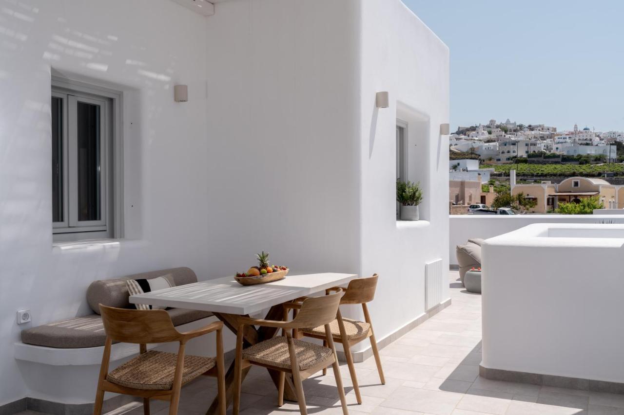 피르고스 Arotron Santorini B&B 외부 사진